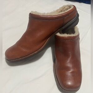 UGG women's leather mules. Brown Shearling-Lined Slip-On Clog size 8